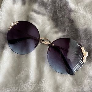 QUAY Round Pearl Oversized Sunglasses